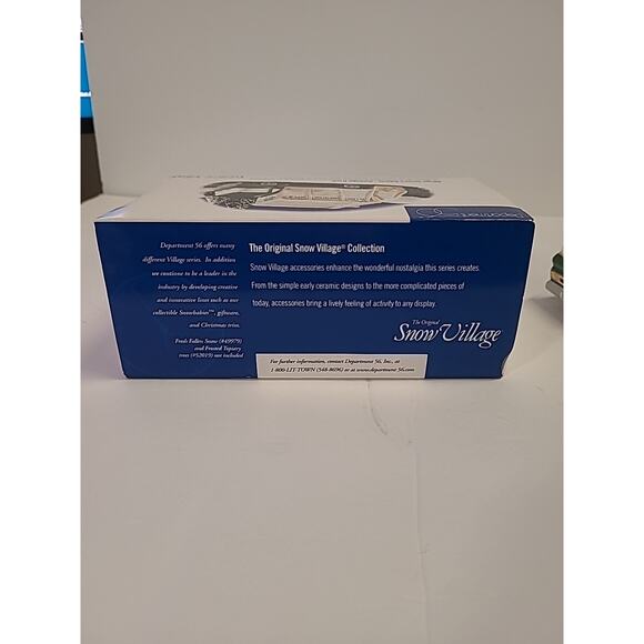 Dept 56 VILLAGE SANITATION TRUCK #54959 - 2 Available - Christmas Holiday - Picture 9 of 10